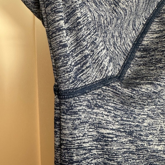 Under Armour 1/4 Zip - Picture 4 of 4